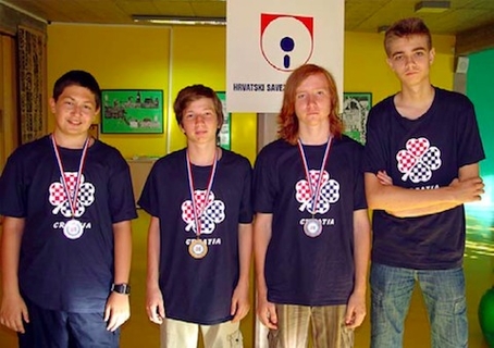 Hrvatski tim ide na juniorsku balkansku informatičku olimpijadu