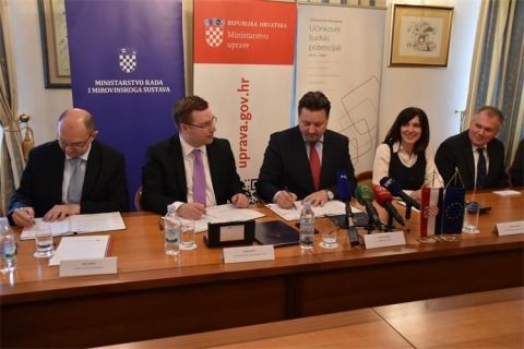 Projekt vrijedan 40 milijuna kuna - upisi u škole preko e-Građana